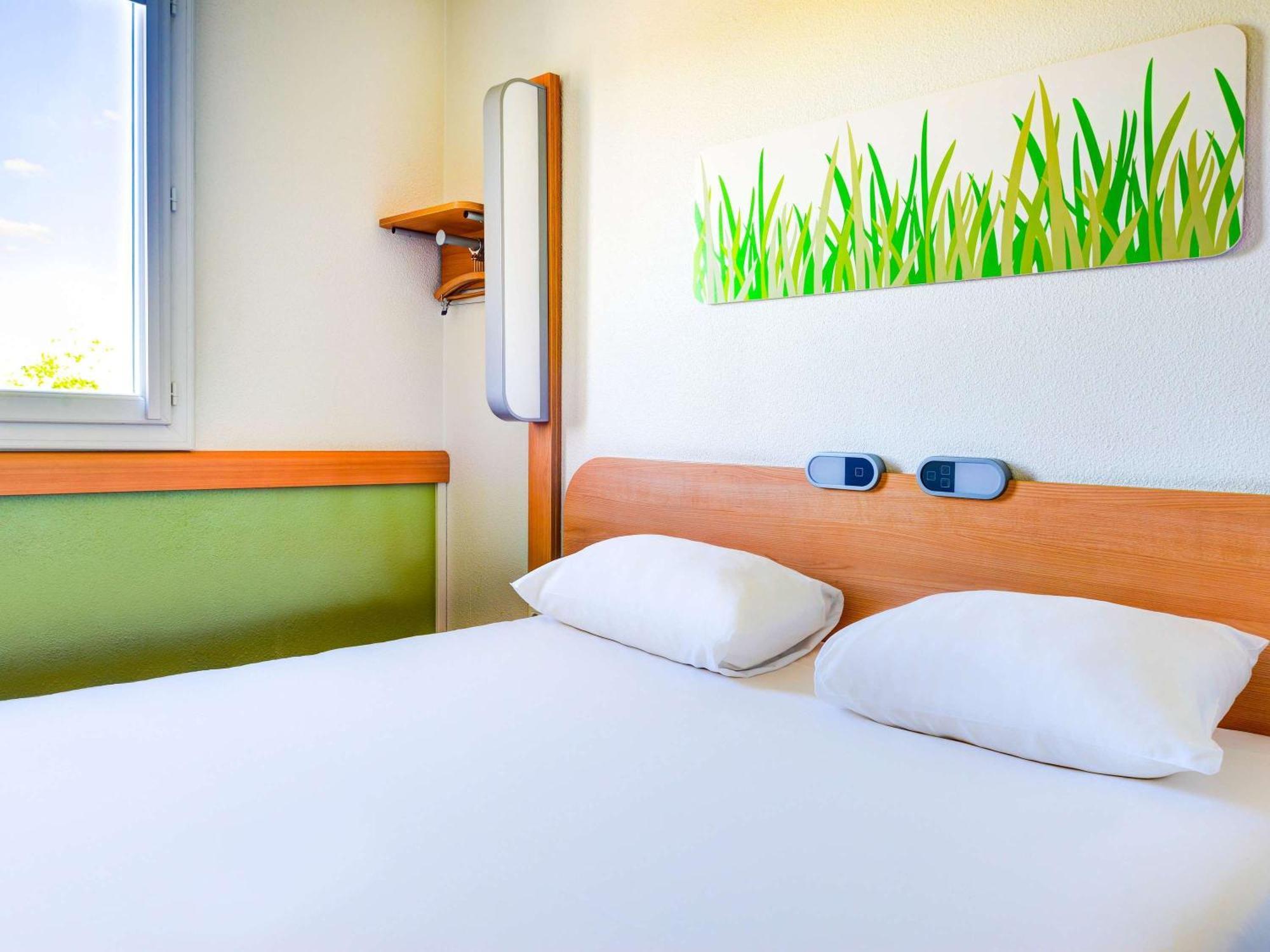 ไอบิส ออร์ลี เชวิลี ทร็อง 7 Hotel วิทรี-ซูร์-แซน ภายนอก รูปภาพ