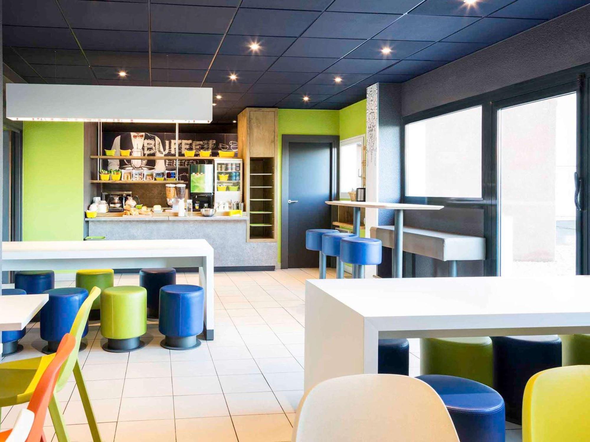 ไอบิส ออร์ลี เชวิลี ทร็อง 7 Hotel วิทรี-ซูร์-แซน ภายนอก รูปภาพ