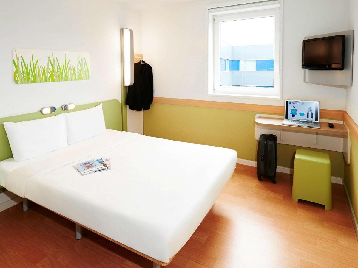 ไอบิส ออร์ลี เชวิลี ทร็อง 7 Hotel วิทรี-ซูร์-แซน ภายนอก รูปภาพ